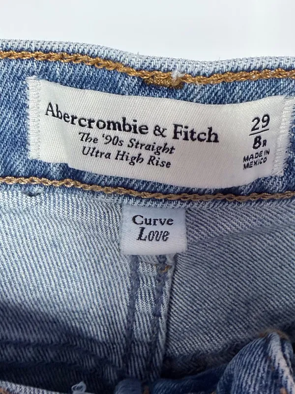 Abercrombie & Fitch The 90's Straight Ultra High Rise Curve Love Jeans Size 29‎ - Image 4