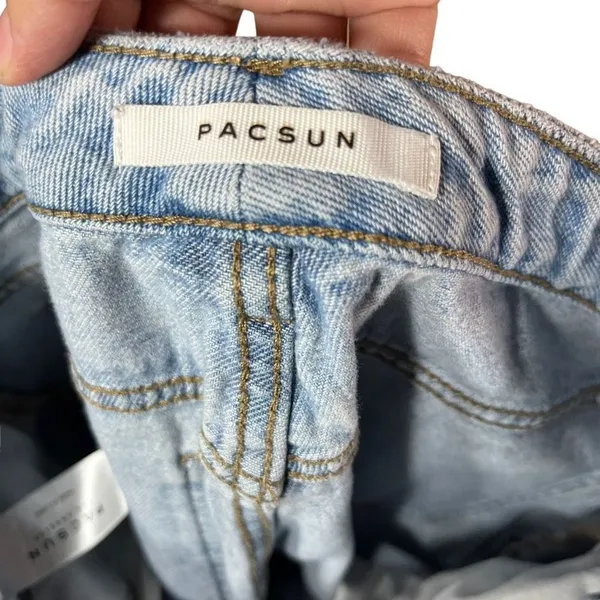 Pacsun High Waisted Mom Jeans Size 28 - Image 8