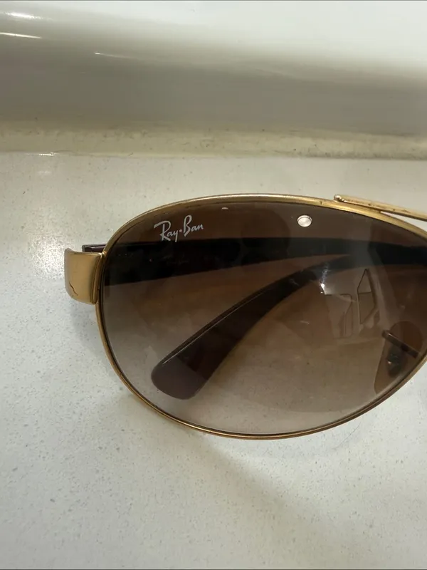 Ray-Ban Gold Frame Brown Lens Pilot Sunglasses - Image 2