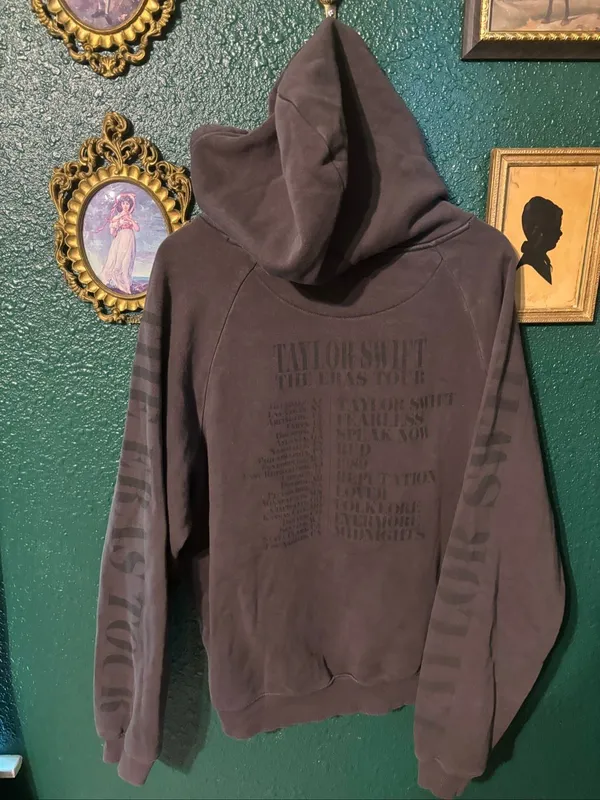 Taylor Swift Eras Tour Hoodie LARGE - Image 4