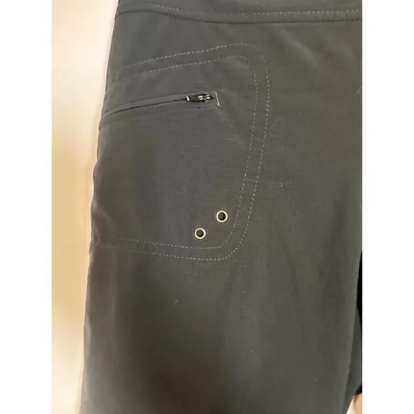 Athleta Black Pedal Pusher Pants‎ Womens 4 Hiking Travel Active 739413 - Image 2