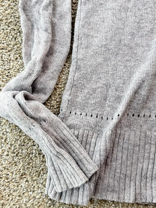 American Eagle Outfitters Sweater - Image 2