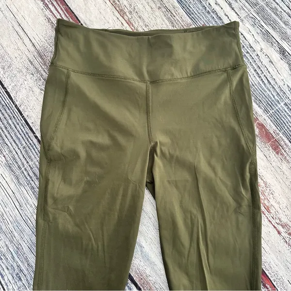 Vuori Olive Green Women's Active Leggings - Image 3