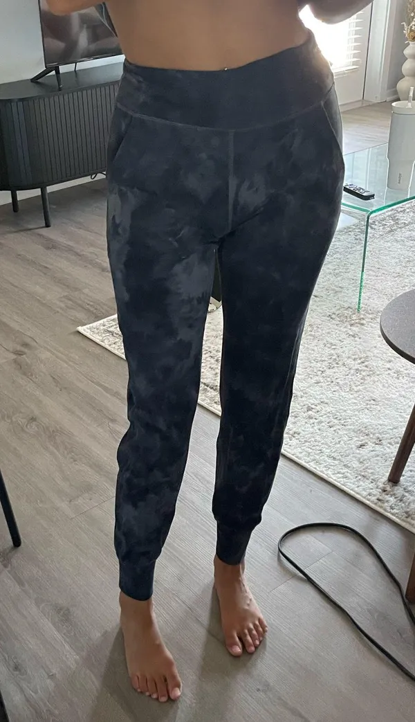 Align High-Rise Lululemon Joggers Full-Length - Image 4