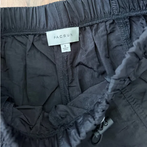 PacSun Parachute Pants Black Cargo Low-Rise Adjustable Drawstring W S - Image 3