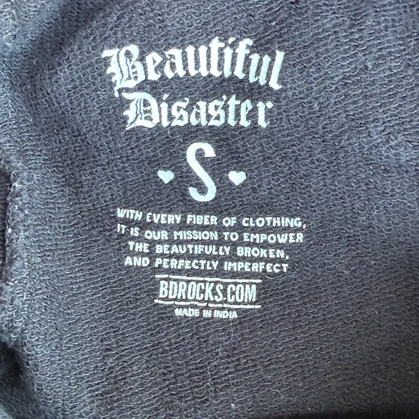 Beautiful Disaster RETIRED Raw Hem Skull Design Black Sweat Shorts Size S - Image 4