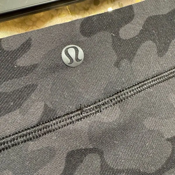 Lululemon Athletica‎ City Skirt Savasana Camo Black Gray Soot 8 - Image 5