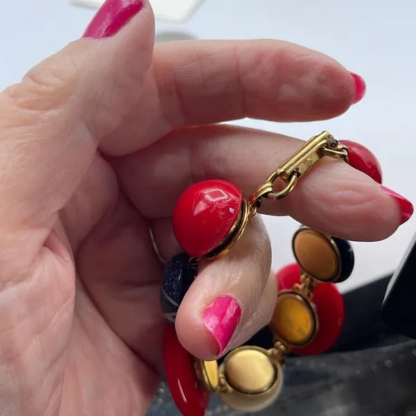 Vintage red white blue button style link bracelet. - Image 8
