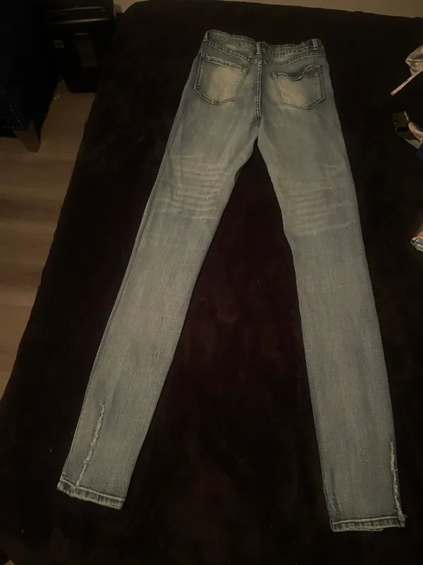 Women Jeans Size 11 With 37 Inch Inseam - Image 3