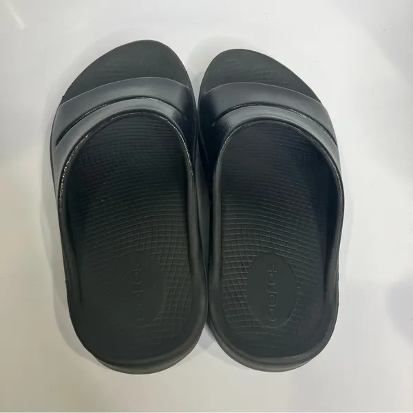 Oofos ooahh slides recovery shoes black comfort Shoes unisex sizing women’s 7‎ - Image 5