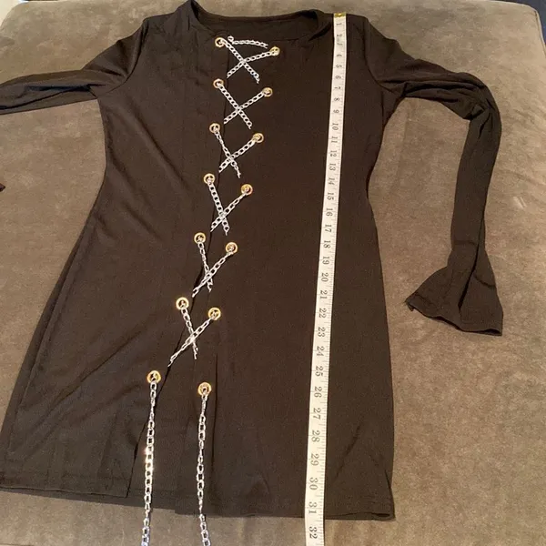 Women’s Black Long Sleeve Sexy Top/Dress with Chain Closure Size XL NEW - Image 10
