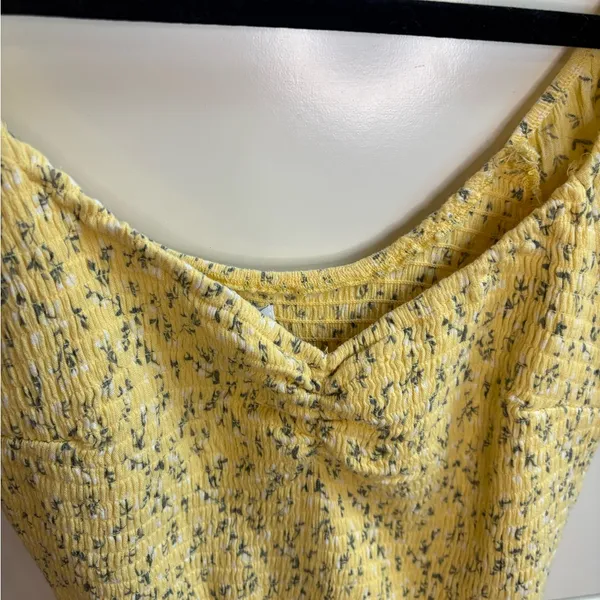 Hollister Yellow Floral Smocked Midi Dress Size S - Image 5