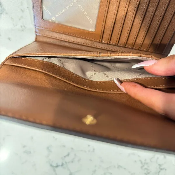 Michael Kors Jet Set leather wallet - Image 5