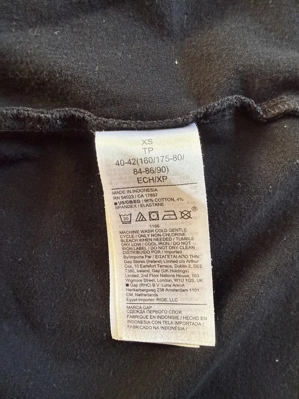 98% Cotton GAP Black Women's Spaghetti Strap Camisole - Image 4