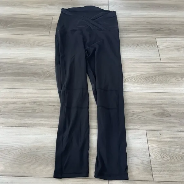 Isabel Maternity‎ Black Faux Leather Moto Leggings Size Medium - Image 6