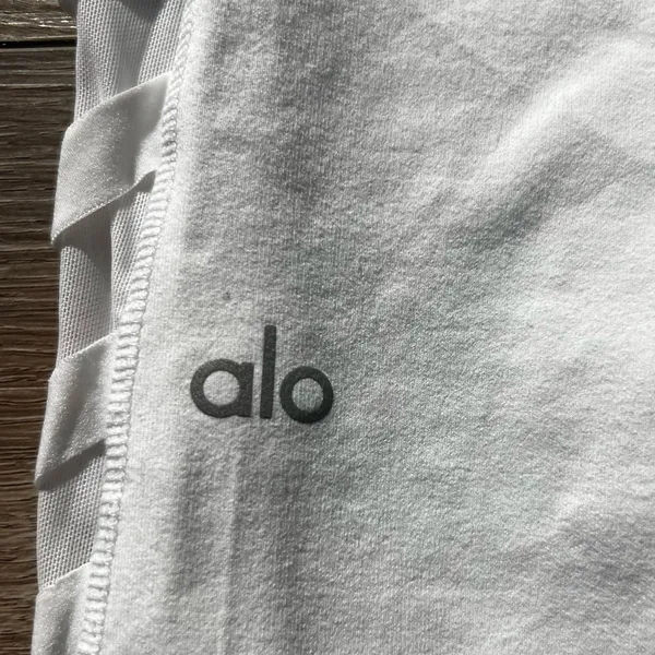 Alo capri leggings - Image 2