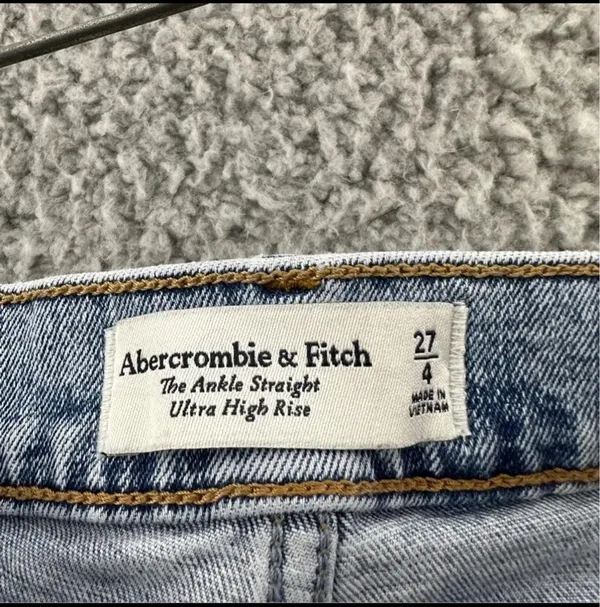 Abercrombie Straight Jeans - Image 3