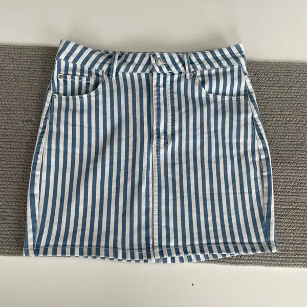 Garage Blue and White Striped Stretch Denim Mini Skirt Size Medium - Image 8