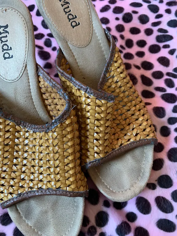 Mudd Vingage  Clogs/Heels - Image 5