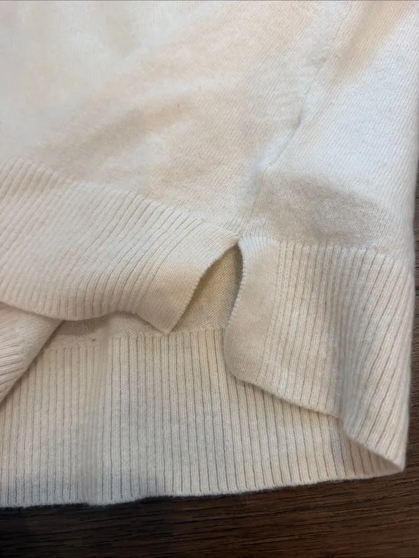 J. Crew Cream Crewneck Sweater Size Medium - C27-102 - Image 6