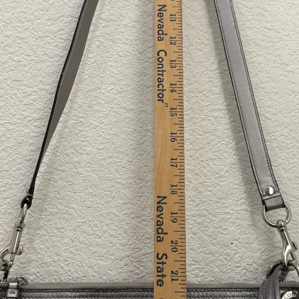 COACH 18996 Poppy Metallic Silver Leather Hippie Shoulder Crossbody Bag - Image 10