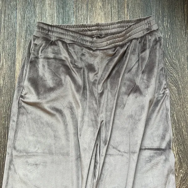 SKIMS VELOUR PANTS - Image 2