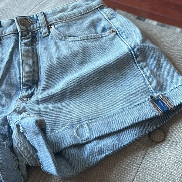 Garage Light Wash Denim‎ Shorts - Image 2