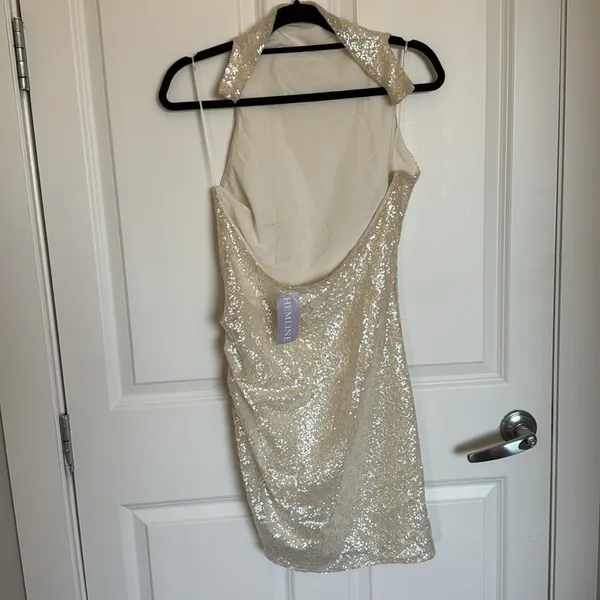 Amanda Uprichard NWT but missing clasps white sequin backless dress size medium - Image 3