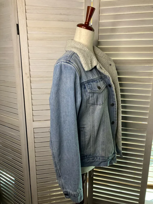 Working Title Sherpa lined Jean jacket size L Blue Size L - Image 2