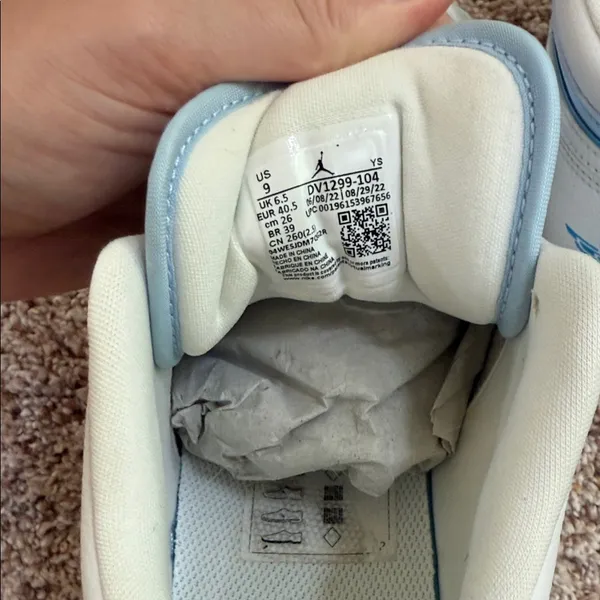 Nike Women’s Air Jordan 1 Low SE ‘Reverse Ice Blue’ sneakers - Image 6