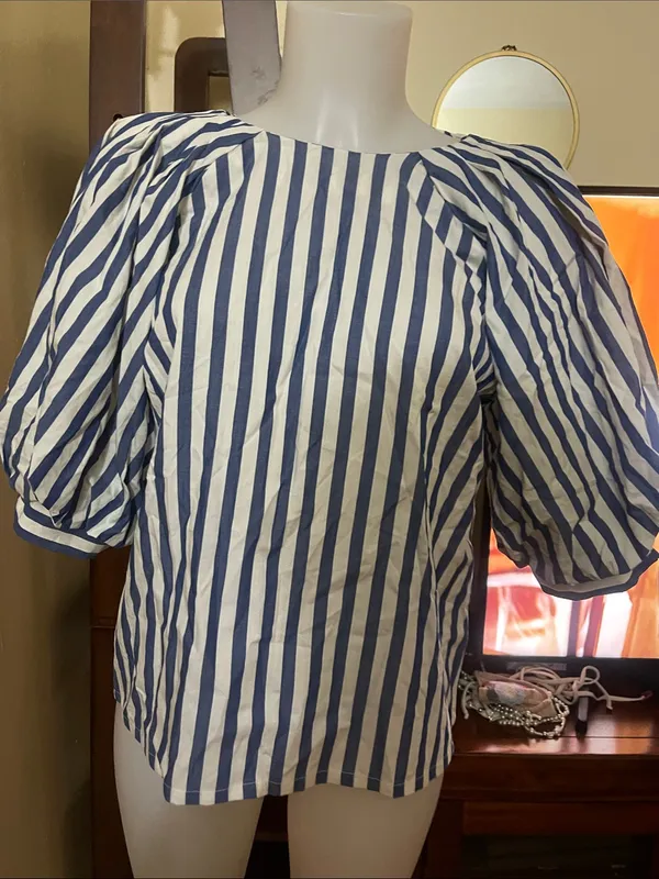 H&M Cotton Blouse with balloon sleeves small - Image 5