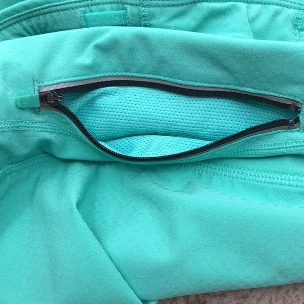 Athleta XS lime green skort with hip pockets - Image 4