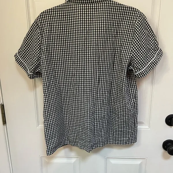 POL gingham collared pajama‎ top wooden button detail size small - Image 6