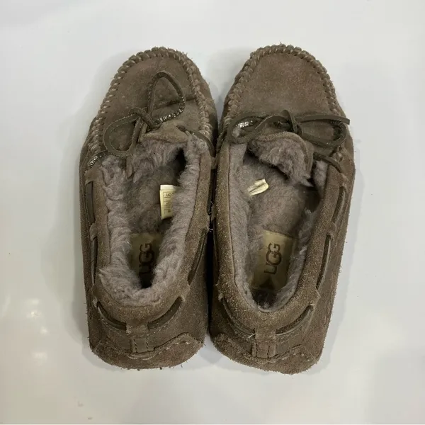 UGG Dakota slippers taupe women’s size 6 house‎ shoes casual shearling lined - Image 6