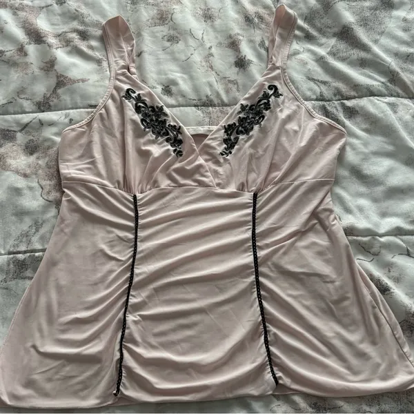 California Dynasty pink embroidered babydoll pajama top, size M boho loungewear - Image 9