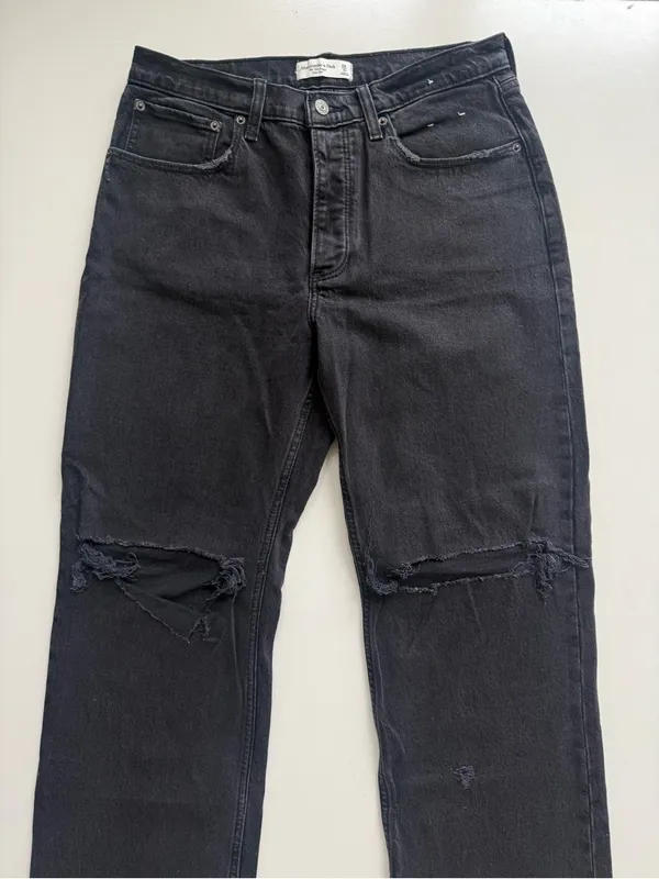 Abercrombie & Fitch The 90s Baggy Low Rise Distressed Jeans Black Size 28/6 - Image 3