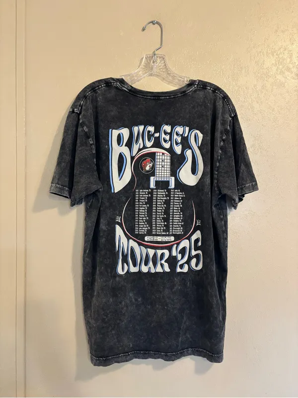 Buc-ee's Tour '25 Acid Wash Festival 100% Cotton Unisex T-Shirt sz M - Image 2