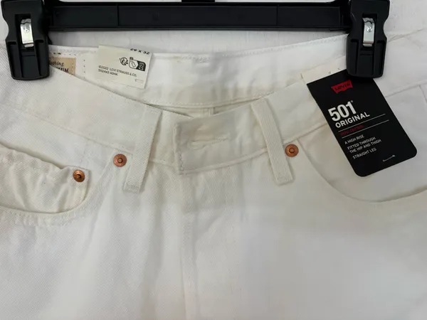 White Levi’s Jeans 501 High-Rise Denim - Image 3