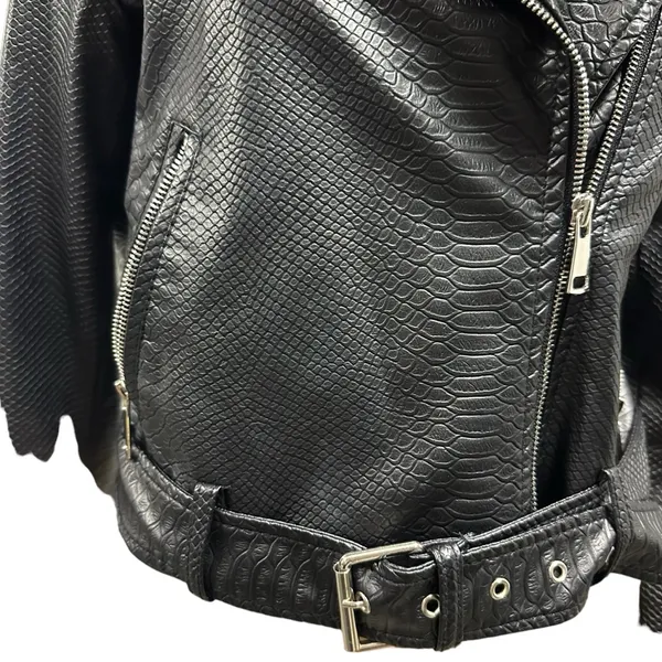 Copperose Crocodile Embossed Black Faux Leather Moto Zip Up Jacket Womens Medium - Image 9