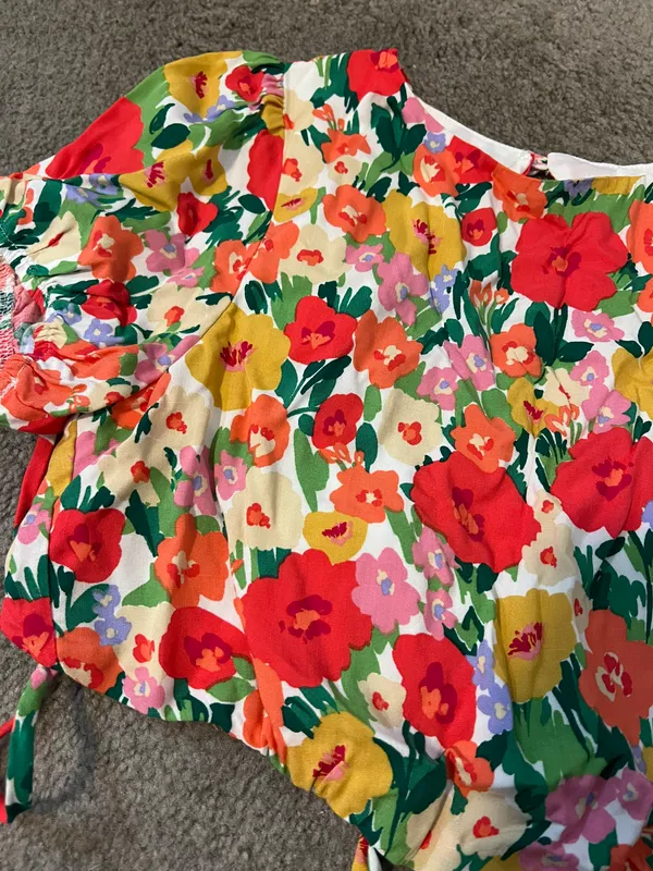 Le lis Tie Back Floral Top NWT - Image 4