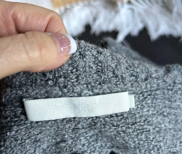 One Grey Day Gray Mock Neck Sweater XS - Image 6