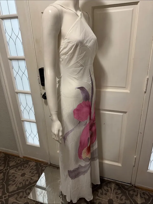 Peppermayo White Maxi Dress with Pink & Purple Floral Size 8. A1 - Image 8