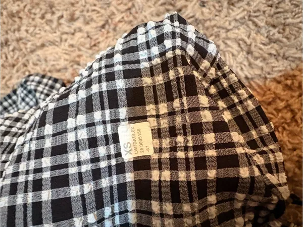 Lululemon Seersucker Check Mid-Rise Pull-On Short 3" - Image 7