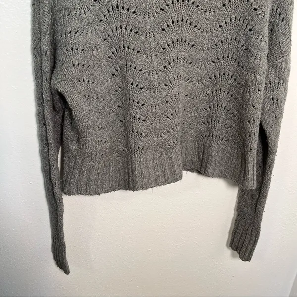 American Eagle Women's Size XS Pointelle Crew Neck Sweater Gray Open Knit‎ - Image 11