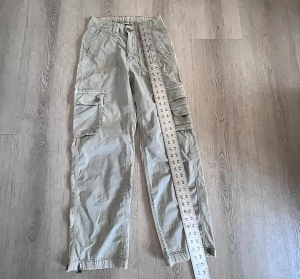 American Eagle Cargo Pants - Image 3