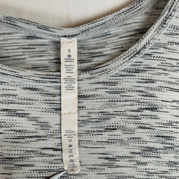 Lululemon Athletica Space Dye Relaxed‎ Fit Short Sleeve Top Size 8 White Black - Image 6