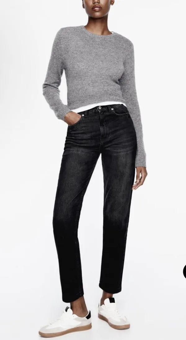 Mom Fit Jeans - Image 4