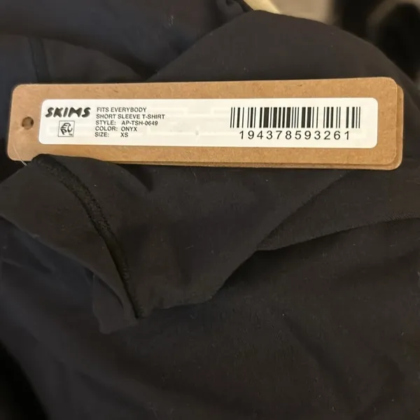 NWT SKIMS Fits Everybody Tshirt - Onyx Size XS - Image 4