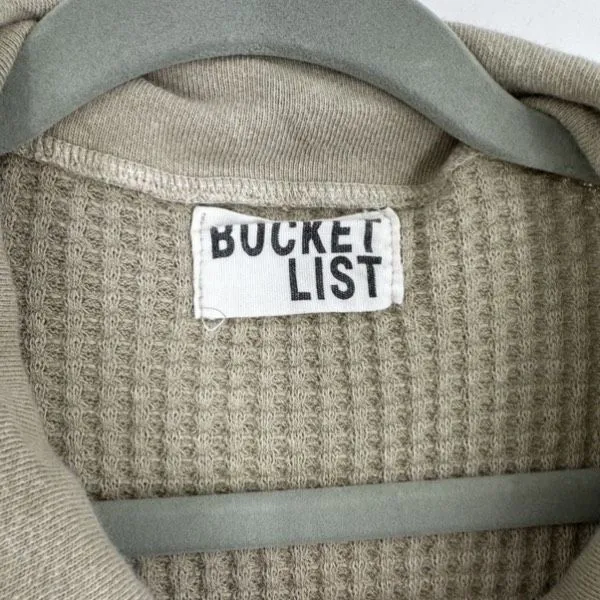 Bucket List Thermal Waffle Henley oversized‎ size medium Tan Boho Streetwear - Image 5
