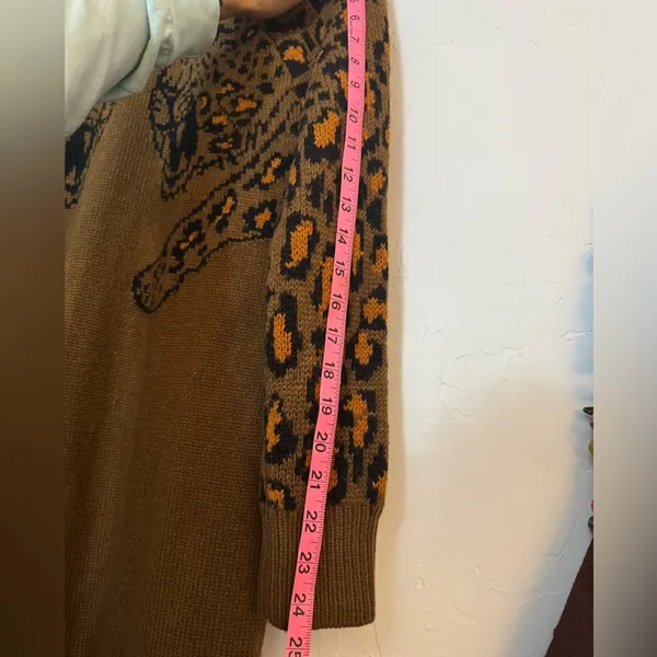 Show Me Your Mumu Two Leopards Running Sweater Dolman Sz Small Brown Orange - Image 9